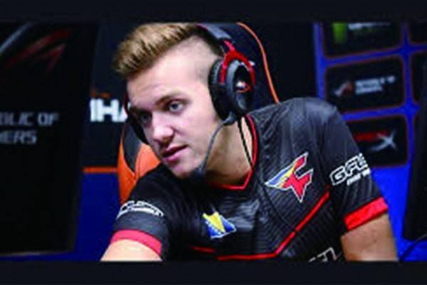 媒体人：LOL项目沙特方面还额外给了100万美元 8个队伍平均分