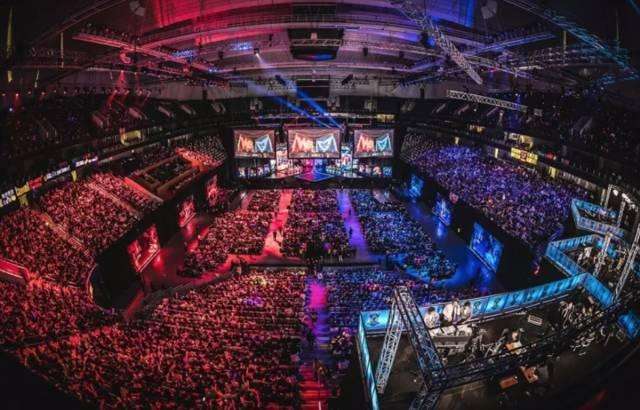 TES发布了一段视频向 Tian 告别：友谊地久天长！再次感谢 Tian 的努力和奉献