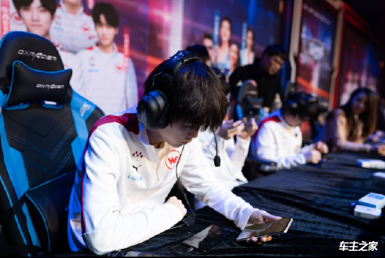 CRISP ：Tian说打太久耽误他回去，希望他S赛开局不太顺利做惩罚！