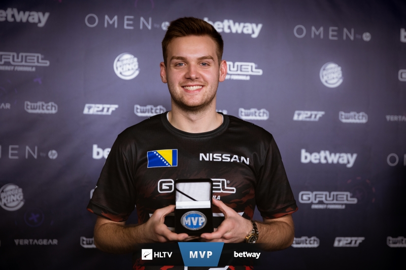 解说预测LNGvsTES，均预测TES将击败LNG晋级胜决